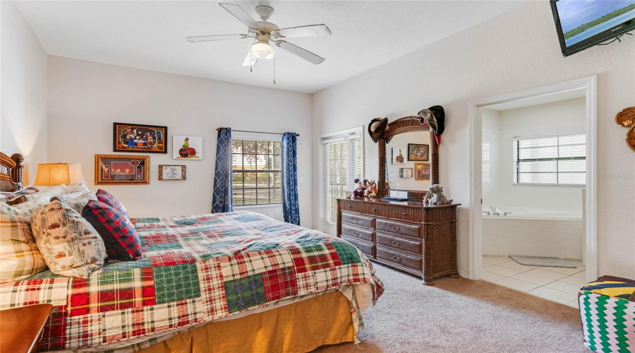 KISSIMMEE, Florida 34747, 2 Bedrooms Bedrooms, ,2 BathroomsBathrooms,Residential,For Sale,TREASURE TROVE,0,MFRO6264771