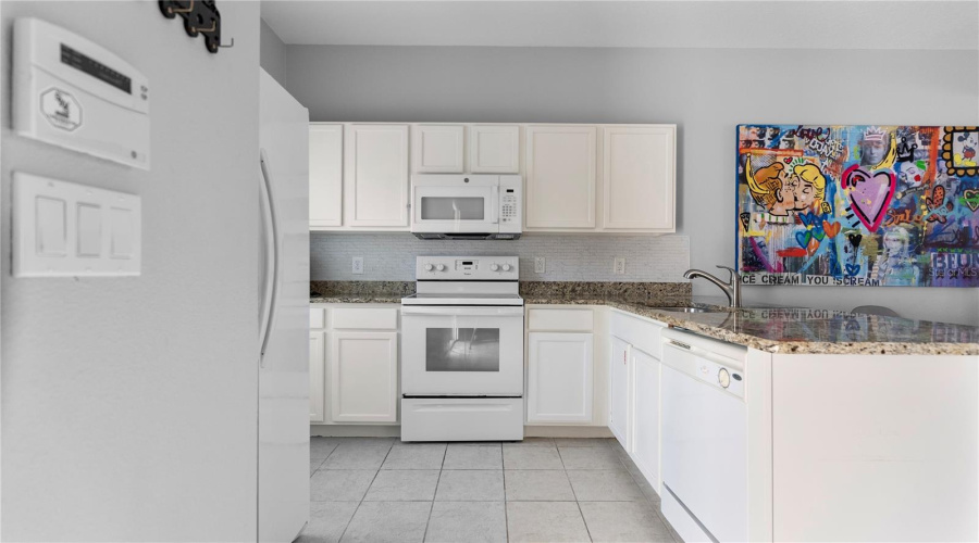 Kissimmee, Florida 34746, 3 Bedrooms Bedrooms, ,2 Bathroomsbathrooms,Residential,For Sale,Las Fuentes,Mfro6265647