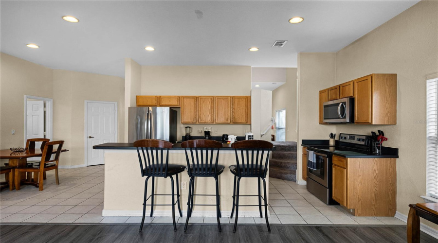 Davenport, Florida 33837, 5 Bedrooms Bedrooms, ,3 Bathroomsbathrooms,Residential,For Sale,Cadiz,Mfrs5117309