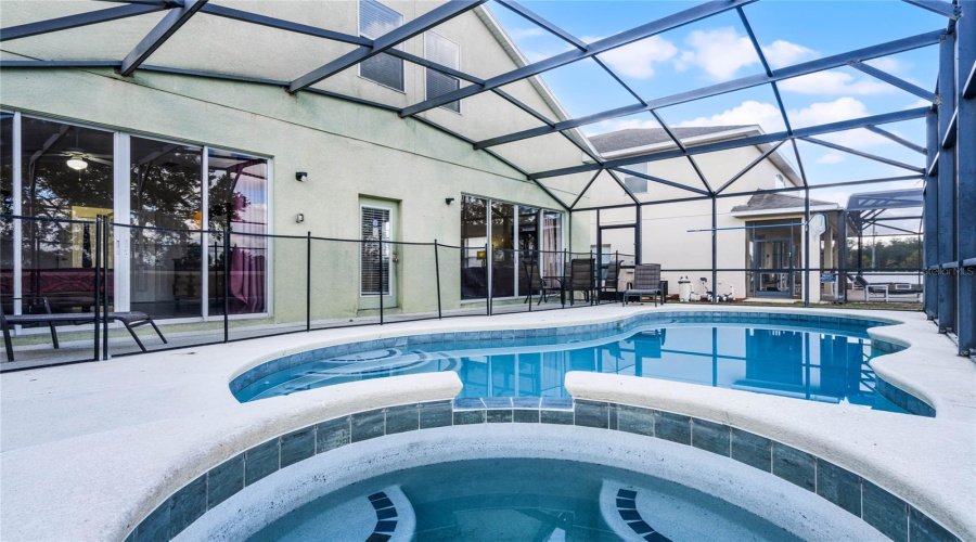 Davenport, Florida 33837, 5 Bedrooms Bedrooms, ,3 Bathroomsbathrooms,Residential,For Sale,Cadiz,Mfrs5117309