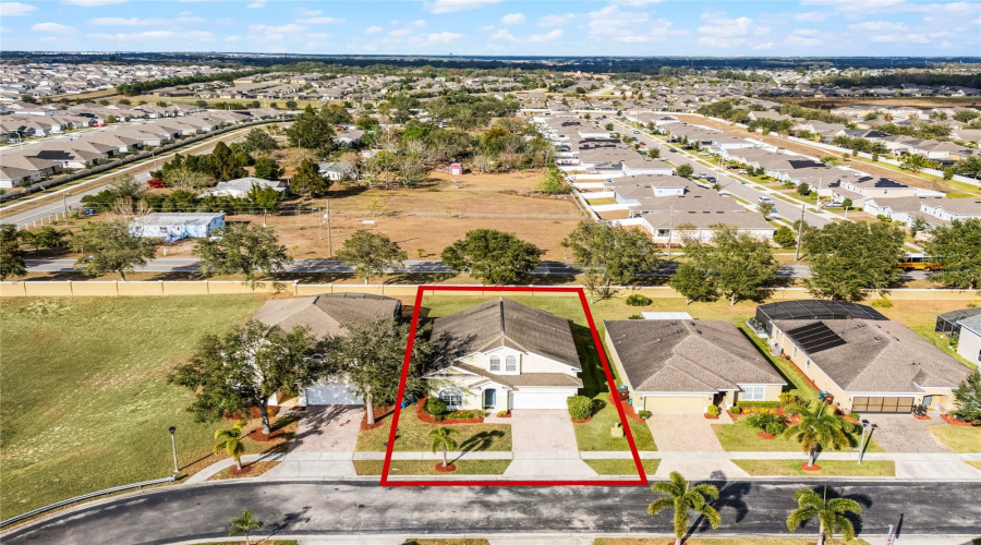 Davenport, Florida 33837, 5 Bedrooms Bedrooms, ,3 Bathroomsbathrooms,Residential,For Sale,Cadiz,Mfrs5117309
