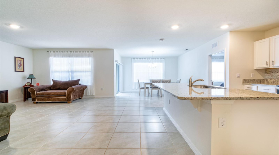 Davenport, Florida 33837, 3 Bedrooms Bedrooms, ,2 Bathroomsbathrooms,Residential,For Sale,Noble,Mfrs5117047