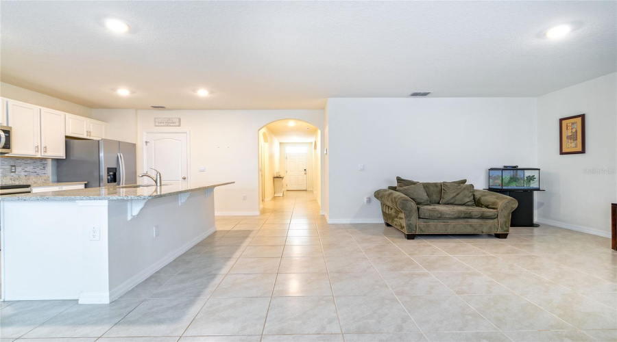 Davenport, Florida 33837, 3 Bedrooms Bedrooms, ,2 Bathroomsbathrooms,Residential,For Sale,Noble,Mfrs5117047
