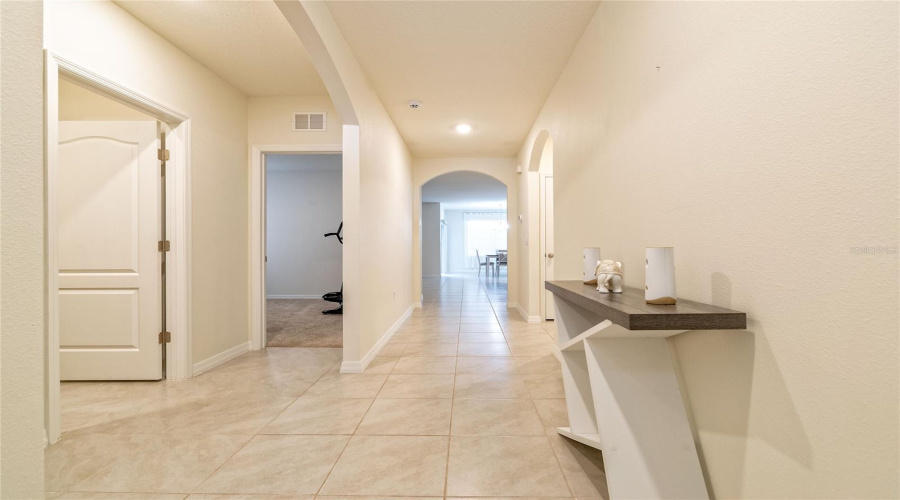 Davenport, Florida 33837, 3 Bedrooms Bedrooms, ,2 Bathroomsbathrooms,Residential,For Sale,Noble,Mfrs5117047