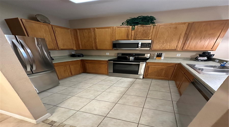 Davenport, Florida 33837, 3 Bedrooms Bedrooms, ,2 Bathroomsbathrooms,Residential,For Sale,Rum Run,Mfro6265933