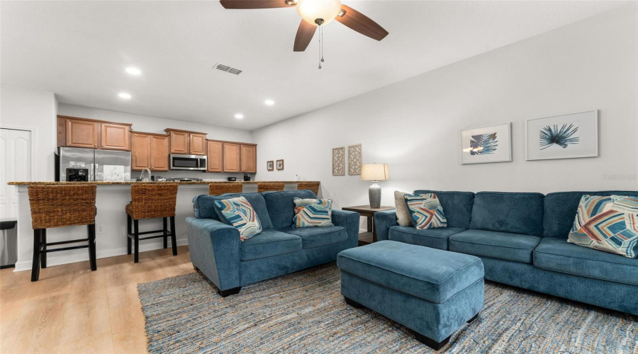 Kissimmee, Florida 34747, 4 Bedrooms Bedrooms, ,3 Bathroomsbathrooms,Residential,For Sale,Bismarck Palm,Mfro6266279