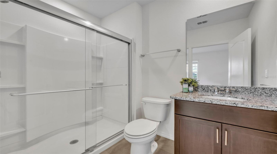Davenport, Florida 33837, 6 Bedrooms Bedrooms, ,5 Bathroomsbathrooms,Residential,For Sale,Oak Reflection Loop,Mfro6264655