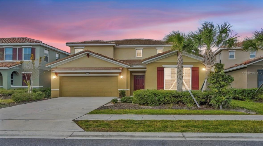 Davenport, Florida 33837, 6 Bedrooms Bedrooms, ,5 Bathroomsbathrooms,Residential,For Sale,Oak Reflection Loop,Mfro6264655