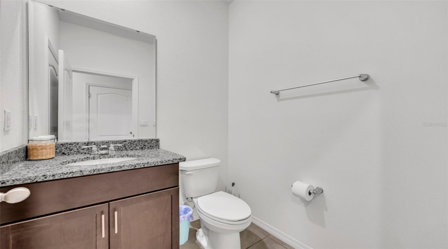 Davenport, Florida 33837, 6 Bedrooms Bedrooms, ,5 Bathroomsbathrooms,Residential,For Sale,Oak Reflection Loop,Mfro6264655