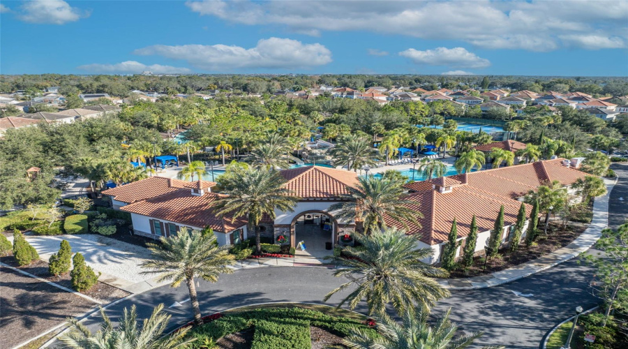 Davenport, Florida 33837, 6 Bedrooms Bedrooms, ,5 Bathroomsbathrooms,Residential,For Sale,Oak Reflection Loop,Mfro6264655