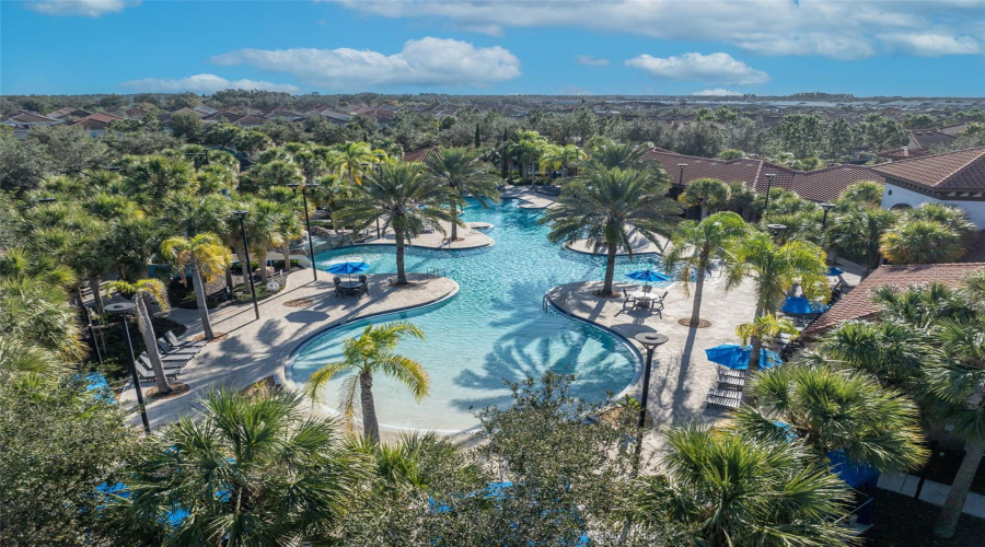 Davenport, Florida 33837, 6 Bedrooms Bedrooms, ,5 Bathroomsbathrooms,Residential,For Sale,Oak Reflection Loop,Mfro6264655
