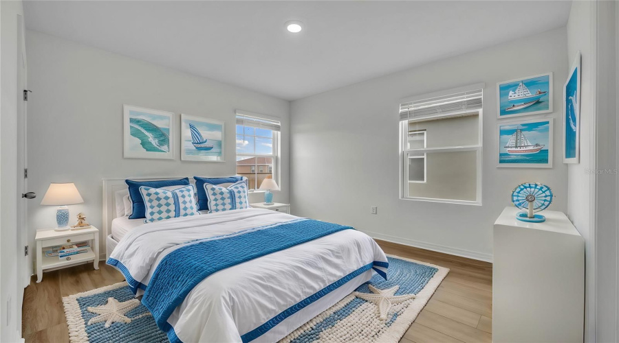 Davenport, Florida 33837, 6 Bedrooms Bedrooms, ,5 Bathroomsbathrooms,Residential,For Sale,Oak Reflection Loop,Mfro6264655