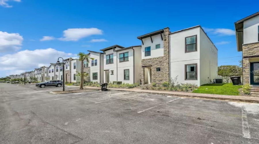 Davenport, Florida 33896, 4 Bedrooms Bedrooms, ,4 Bathroomsbathrooms,Residential,For Sale,Villa Domani,Mfro6265003
