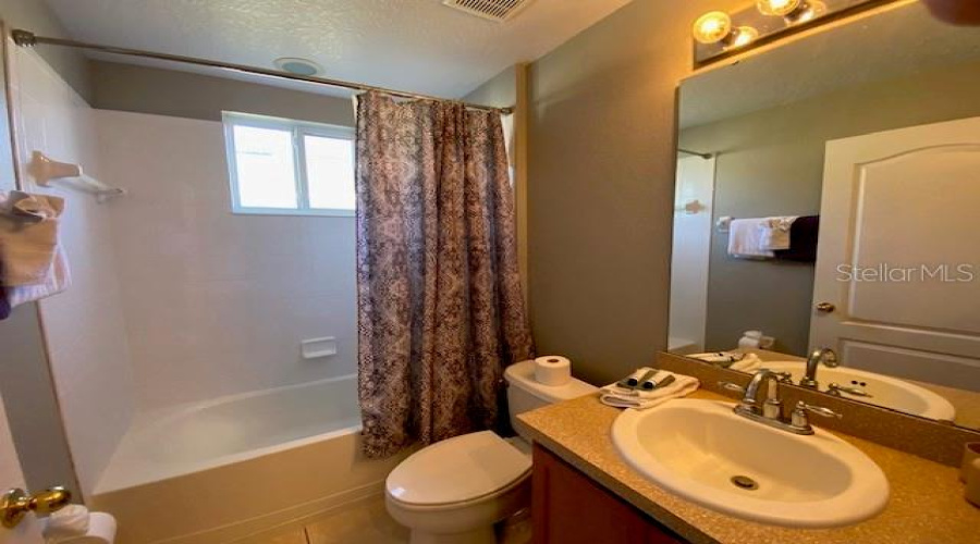 DAVENPORT, Florida 33896, 5 Bedrooms Bedrooms, ,4 BathroomsBathrooms,Residential,For Sale,SUSSEX,0,MFRS5117208