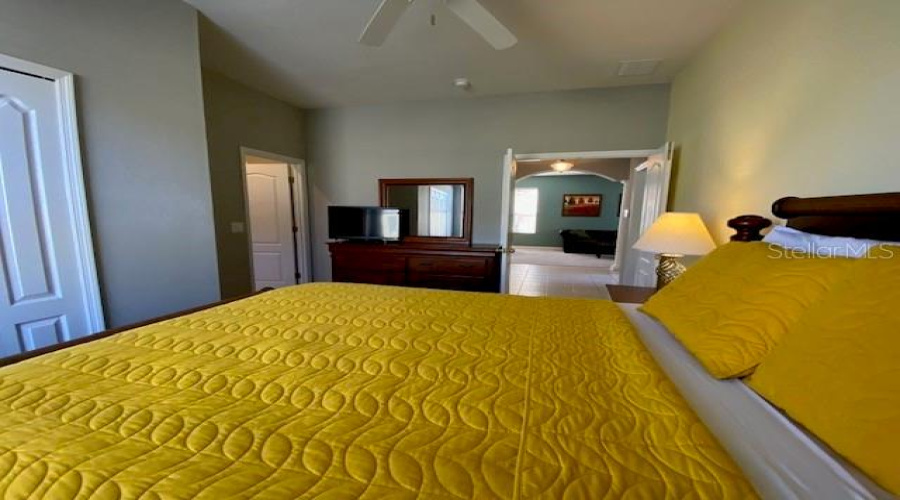 DAVENPORT, Florida 33896, 5 Bedrooms Bedrooms, ,4 BathroomsBathrooms,Residential,For Sale,SUSSEX,0,MFRS5117208