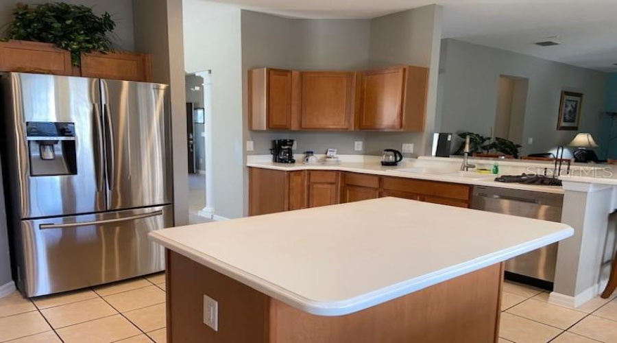 DAVENPORT, Florida 33896, 5 Bedrooms Bedrooms, ,4 BathroomsBathrooms,Residential,For Sale,SUSSEX,0,MFRS5117208