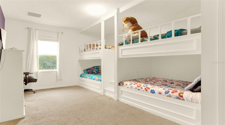 DAVENPORT, Florida 33837, 6 Bedrooms Bedrooms, ,5 BathroomsBathrooms,Residential,For Sale,OAKBOURNE,0,MFRC7502369