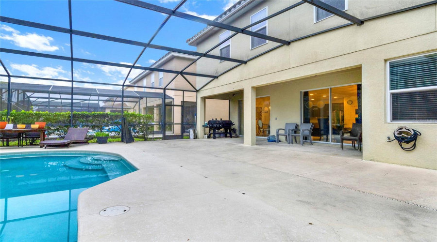 DAVENPORT, Florida 33837, 6 Bedrooms Bedrooms, ,5 BathroomsBathrooms,Residential,For Sale,OAKBOURNE,0,MFRC7502369