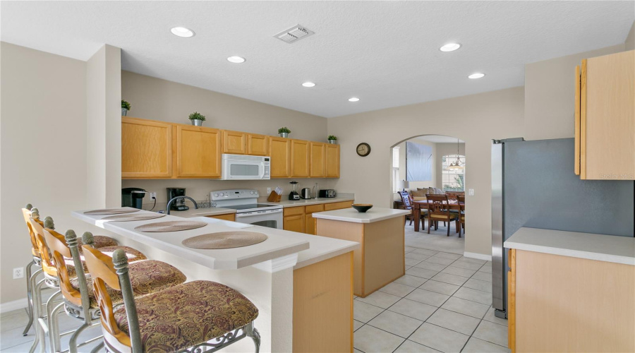 DAVENPORT, Florida 33897, 5 Bedrooms Bedrooms, ,3 BathroomsBathrooms,Residential,For Sale,HIGHER COMBE,0,MFRO6266419