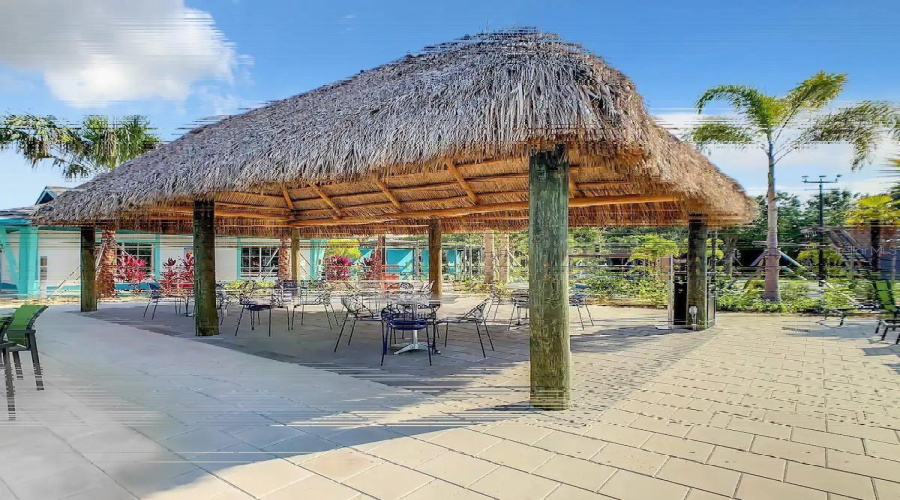 KISSIMMEE, Florida 34746, 2 Bedrooms Bedrooms, ,2 BathroomsBathrooms,Residential,For Sale,CLOCK TOWER,0,MFRS5116651