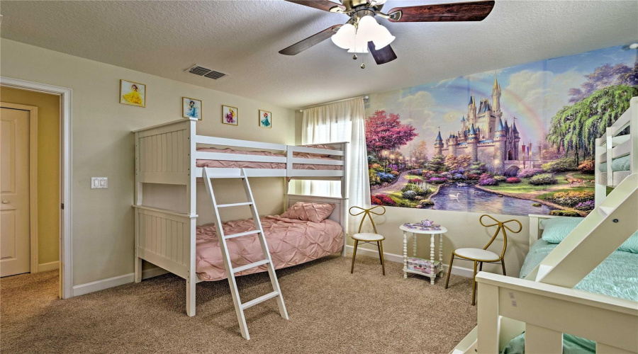 DAVENPORT, Florida 33896, 5 Bedrooms Bedrooms, ,5 BathroomsBathrooms,Residential,For Sale,MOON VALLEY,0,MFRO6266920