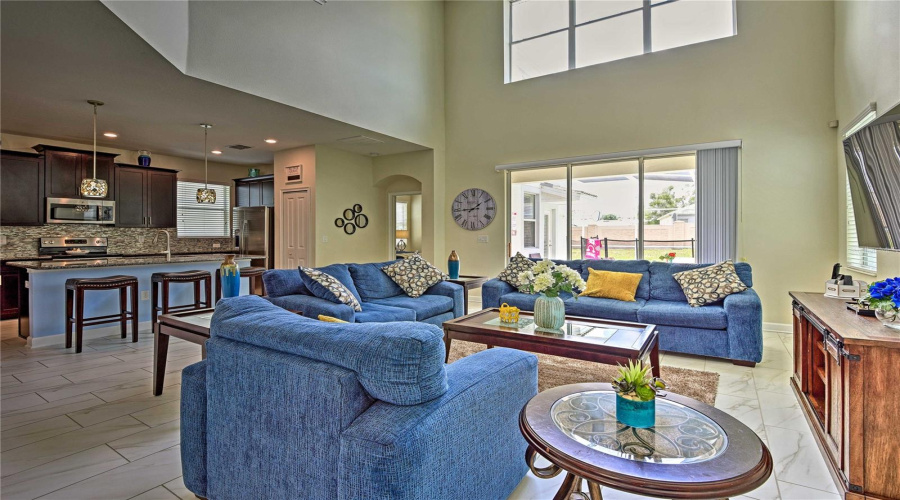 DAVENPORT, Florida 33896, 5 Bedrooms Bedrooms, ,5 BathroomsBathrooms,Residential,For Sale,MOON VALLEY,0,MFRO6266920