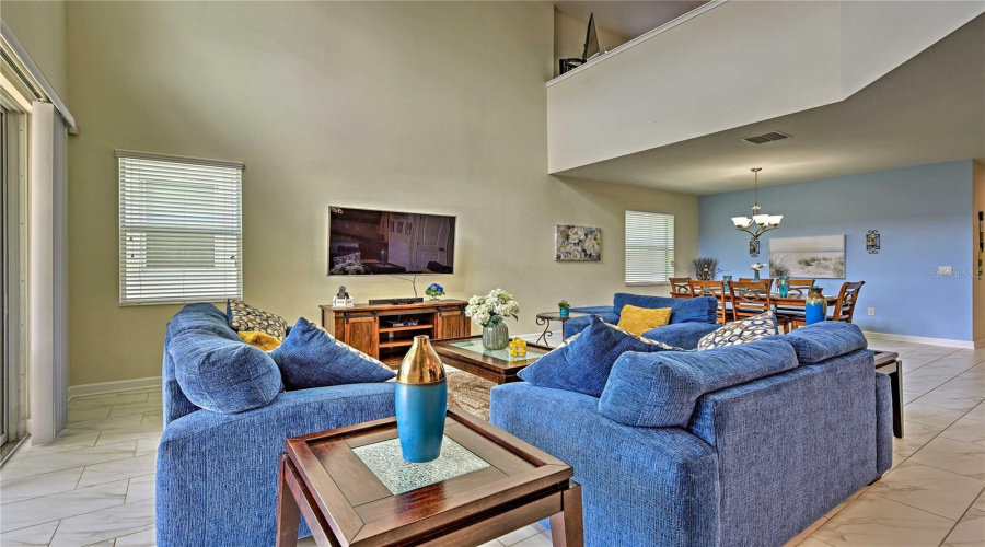 DAVENPORT, Florida 33896, 5 Bedrooms Bedrooms, ,5 BathroomsBathrooms,Residential,For Sale,MOON VALLEY,0,MFRO6266920