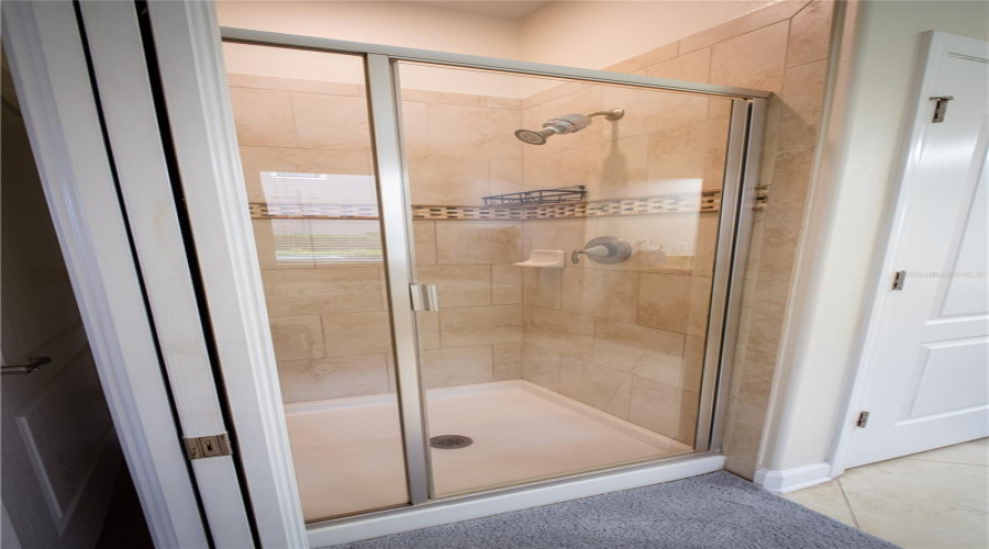 DAVENPORT, Florida 33896, 2 Bedrooms Bedrooms, ,2 BathroomsBathrooms,Residential,For Sale,AZALEA SANDS,0,MFRO6262383