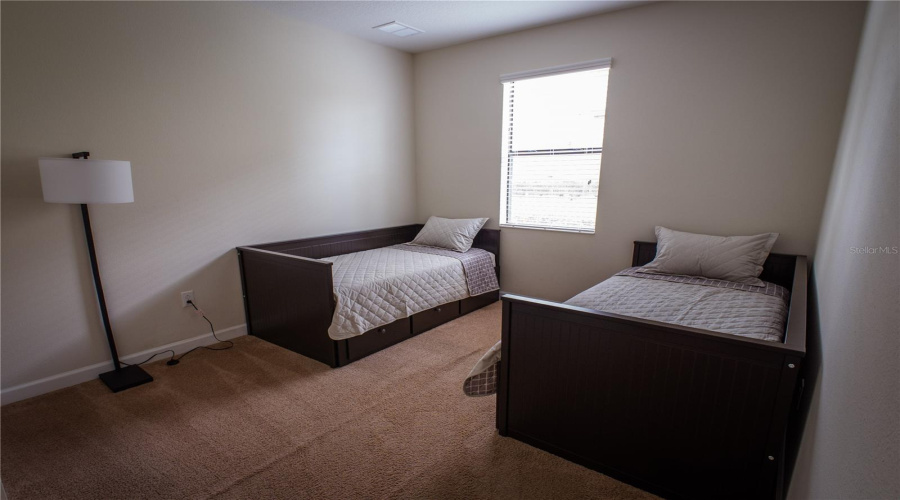 DAVENPORT, Florida 33896, 2 Bedrooms Bedrooms, ,2 BathroomsBathrooms,Residential,For Sale,AZALEA SANDS,0,MFRO6262383