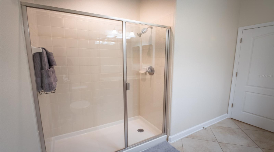 DAVENPORT, Florida 33896, 2 Bedrooms Bedrooms, ,2 BathroomsBathrooms,Residential,For Sale,AZALEA SANDS,0,MFRO6262383
