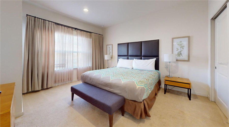 KISSIMMEE, Florida 34746, 2 Bedrooms Bedrooms, ,2 BathroomsBathrooms,Residential,For Sale,BUGATTI,0,MFRS5117612