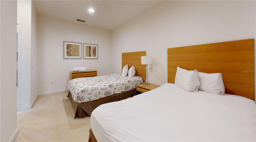 KISSIMMEE, Florida 34746, 2 Bedrooms Bedrooms, ,2 BathroomsBathrooms,Residential,For Sale,BUGATTI,0,MFRS5117612