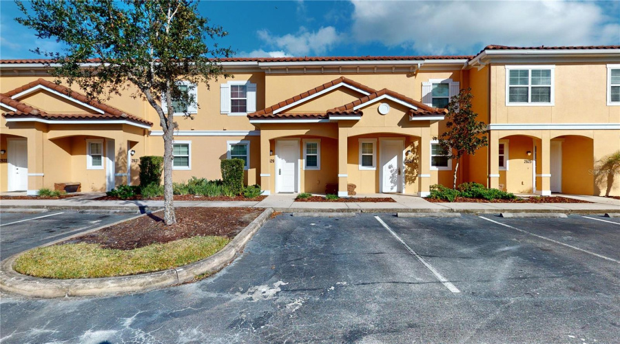 KISSIMMEE, Florida 34746, 2 Bedrooms Bedrooms, ,2 BathroomsBathrooms,Residential,For Sale,BUGATTI,0,MFRS5117612