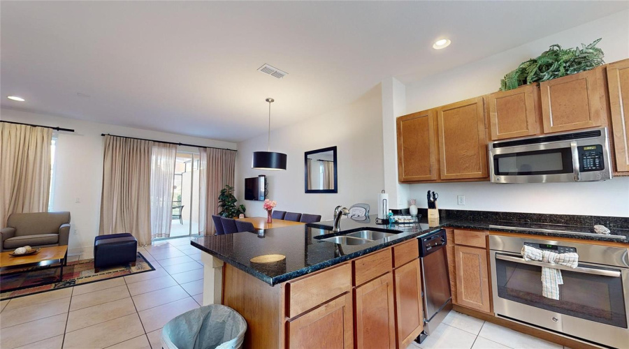 KISSIMMEE, Florida 34746, 2 Bedrooms Bedrooms, ,2 BathroomsBathrooms,Residential,For Sale,BUGATTI,0,MFRS5117612