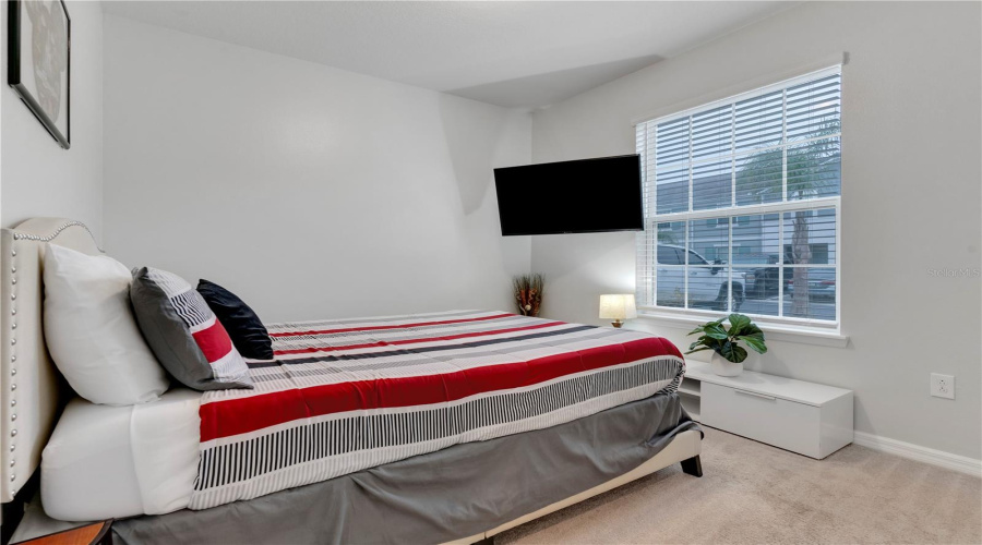 DAVENPORT, Florida 33837, 5 Bedrooms Bedrooms, ,4 BathroomsBathrooms,Residential,For Sale,OAKMOSS,0,MFRO6266899