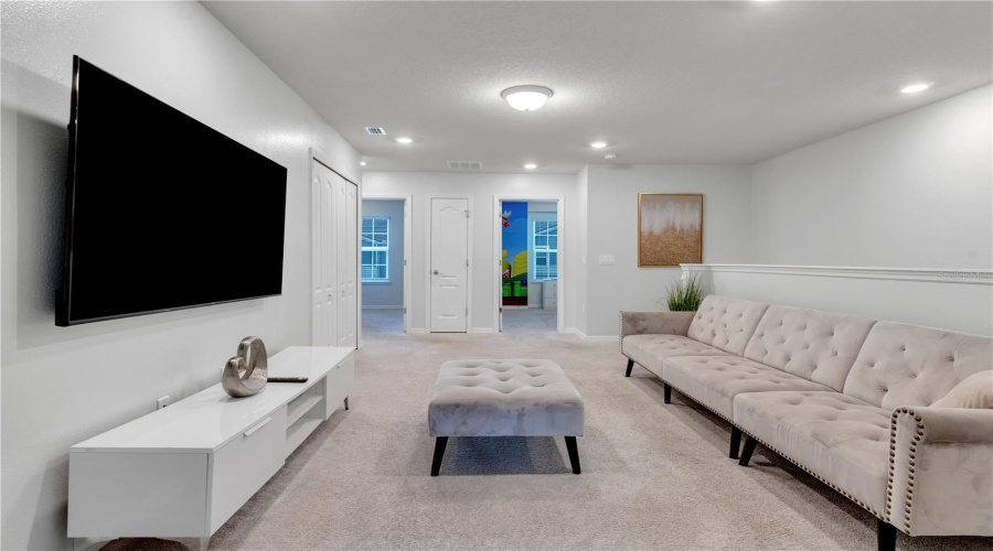 DAVENPORT, Florida 33837, 5 Bedrooms Bedrooms, ,4 BathroomsBathrooms,Residential,For Sale,OAKMOSS,0,MFRO6266899