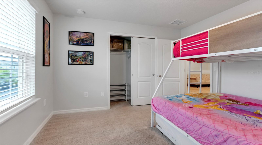 DAVENPORT, Florida 33837, 5 Bedrooms Bedrooms, ,4 BathroomsBathrooms,Residential,For Sale,OAKMOSS,0,MFRO6266899
