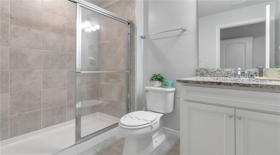 DAVENPORT, Florida 33837, 5 Bedrooms Bedrooms, ,4 BathroomsBathrooms,Residential,For Sale,OAKMOSS,0,MFRO6266899