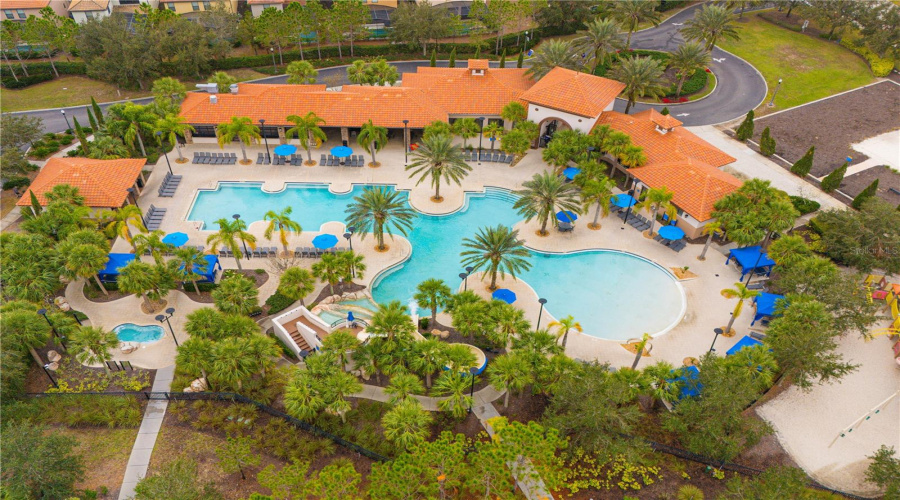 DAVENPORT, Florida 33837, 5 Bedrooms Bedrooms, ,4 BathroomsBathrooms,Residential,For Sale,OAKMOSS,0,MFRO6266899