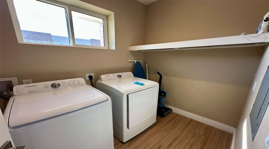 Kissimmee, Florida 34747, 3 Bedrooms Bedrooms, ,3 Bathroomsbathrooms,Residential,For Sale,Brooklyn,Mfro6266967