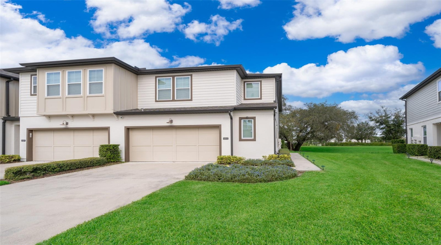 Davenport, Florida 33896, 4 Bedrooms Bedrooms, ,3 Bathroomsbathrooms,Residential,For Sale,Benoi,Mfro6267376