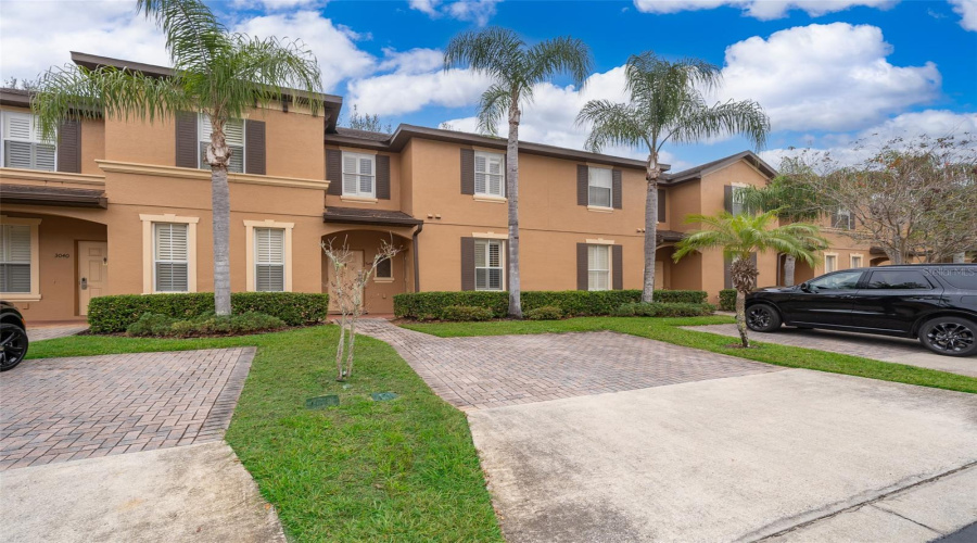 Davenport, Florida 33897, 4 Bedrooms Bedrooms, ,3 Bathroomsbathrooms,Residential,For Sale,Calabria,Mfro6267409