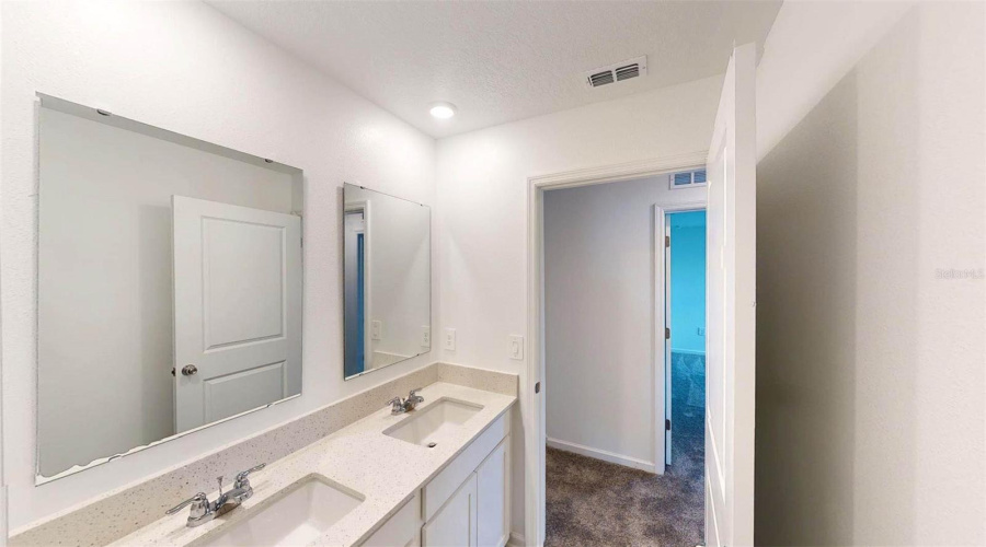 Davenport, Florida 33837, 6 Bedrooms Bedrooms, ,3 Bathroomsbathrooms,Residential,For Sale,Reservoir,Mfro6267504