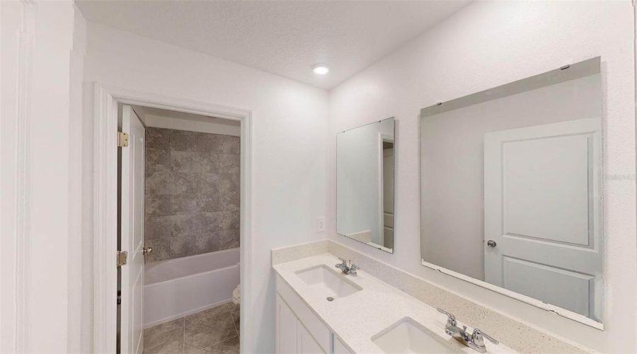Davenport, Florida 33837, 6 Bedrooms Bedrooms, ,3 Bathroomsbathrooms,Residential,For Sale,Reservoir,Mfro6267504