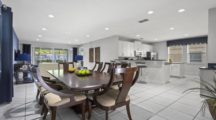 Kissimmee, Florida 34747, 6 Bedrooms Bedrooms, ,6 Bathroomsbathrooms,Residential,For Sale,Pendant,Mfro6197174