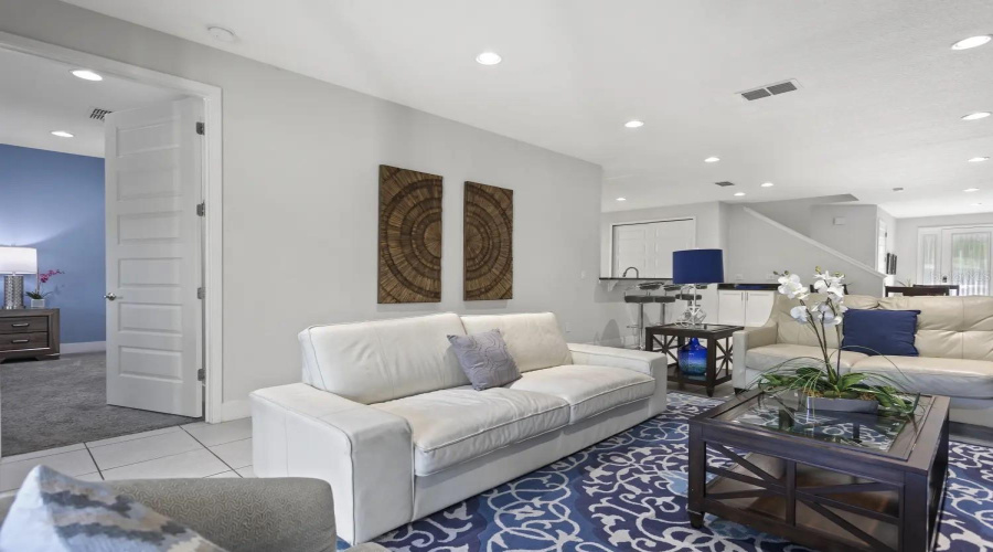 Kissimmee, Florida 34747, 6 Bedrooms Bedrooms, ,6 Bathroomsbathrooms,Residential,For Sale,Pendant,Mfro6197174