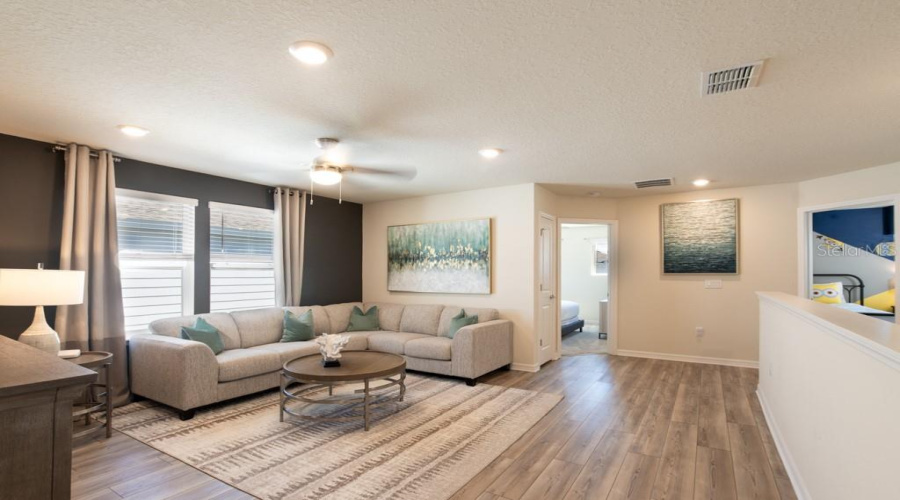 DAVENPORT, Florida 33897, 5 Bedrooms Bedrooms, ,5 BathroomsBathrooms,Residential,For Sale,ALOHA,0,MFRTB8333829