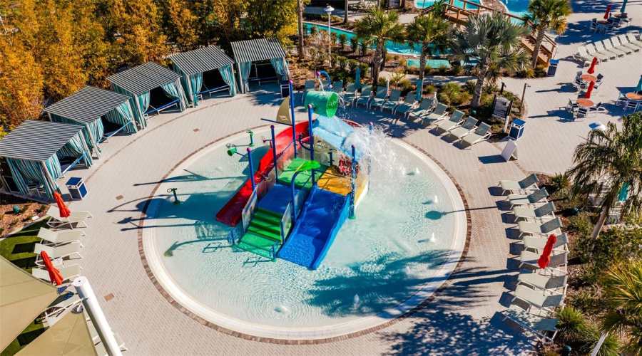 DAVENPORT, Florida 33897, 5 Bedrooms Bedrooms, ,5 BathroomsBathrooms,Residential,For Sale,ALOHA,0,MFRTB8333829