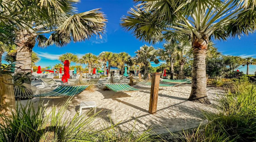 DAVENPORT, Florida 33897, 5 Bedrooms Bedrooms, ,5 BathroomsBathrooms,Residential,For Sale,ALOHA,0,MFRTB8333829