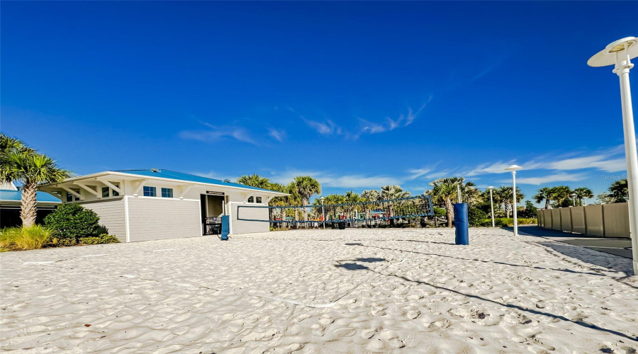 DAVENPORT, Florida 33897, 5 Bedrooms Bedrooms, ,5 BathroomsBathrooms,Residential,For Sale,ALOHA,0,MFRTB8333829